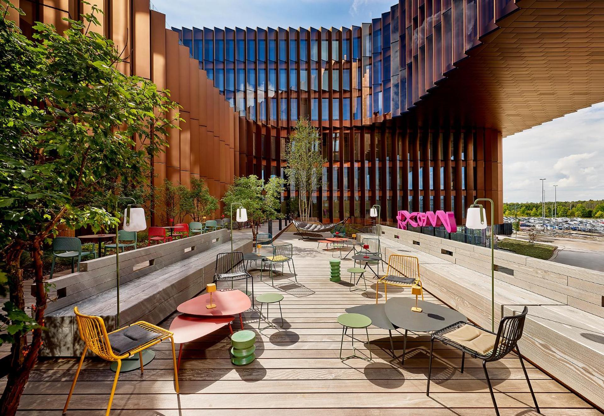 Готель Moxy Luxembourg Airport Niederanven Екстер'єр фото