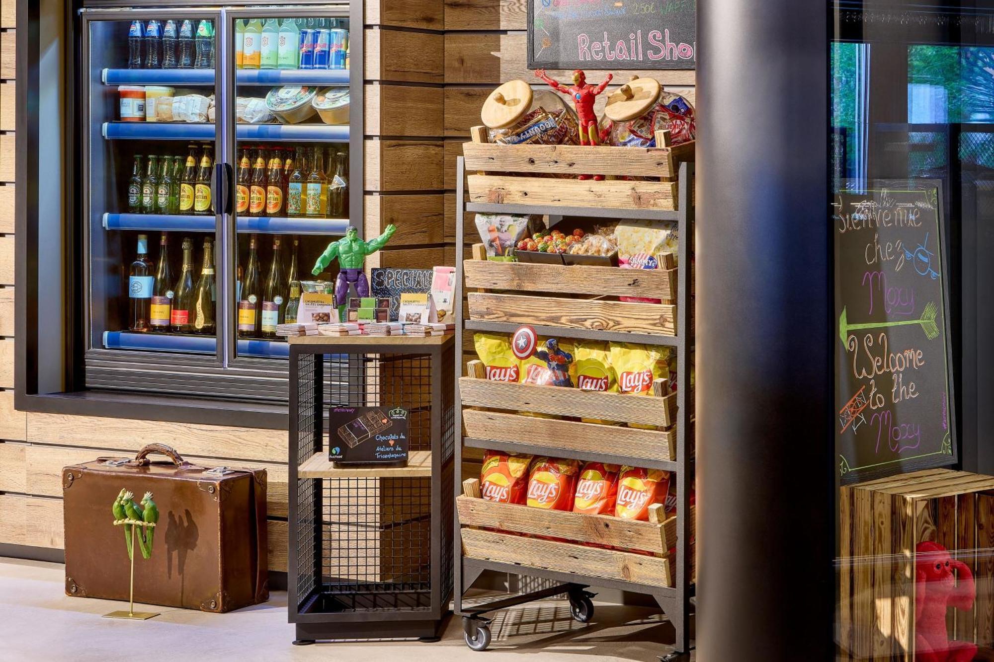 Готель Moxy Luxembourg Airport Niederanven Екстер'єр фото